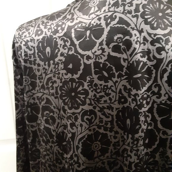 Black and Silver Velour Top PXL Pleated Front 3/4 Sleeve Baby Doll Blouse. - Picture 6 of 11